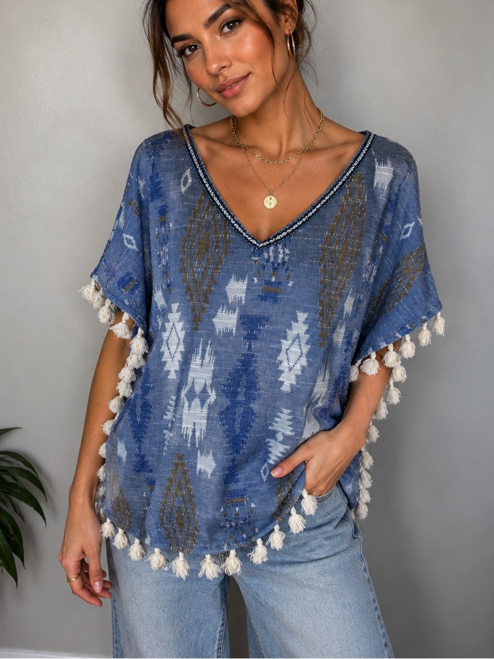 Hollister Oversized Blue Tassel Tribal Poncho One Size Light Weight Knit Top